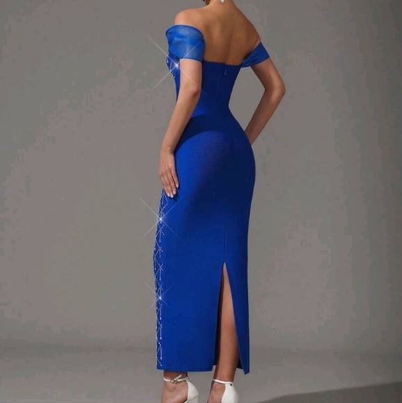 Elegant Blue Handmade Pattern Hot Diamond V-Neck Drop Shoulder Sleeves Long Dres - Picture 2 of 5